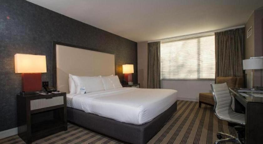 Avenue Suites Georgetown Вашингтон Экстерьер фото