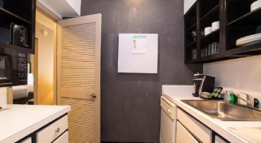 Avenue Suites Georgetown Вашингтон Экстерьер фото